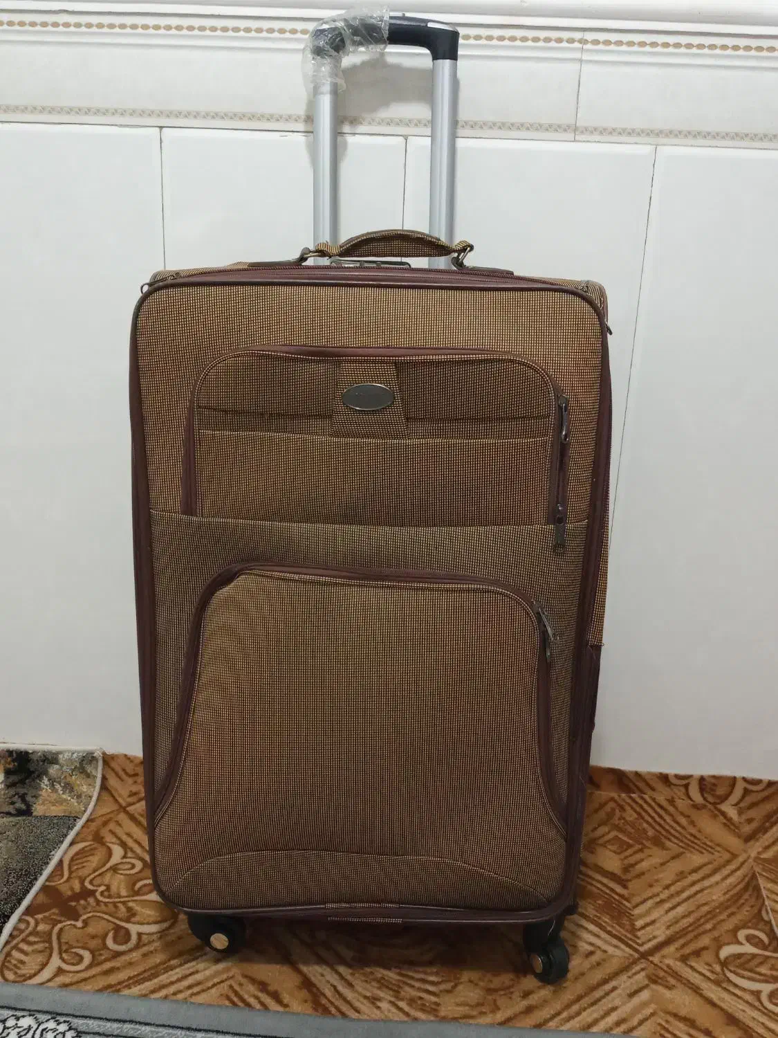 چمدان مسافرتی|کیف، کفش، کمربند|سمنان, |دیوار