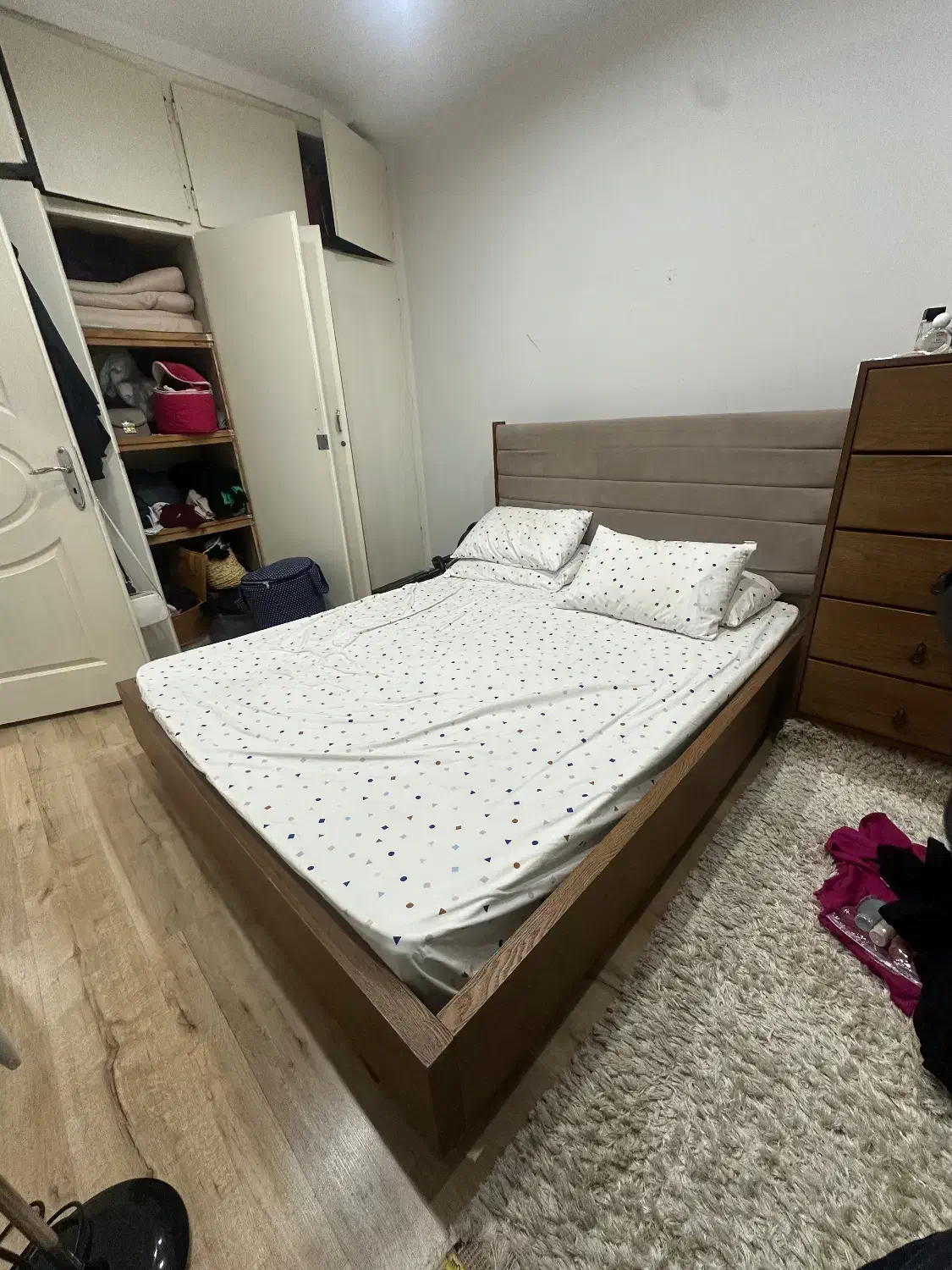 سرویس خواب|تخت و سرویس خواب|گرگان, |دیوار