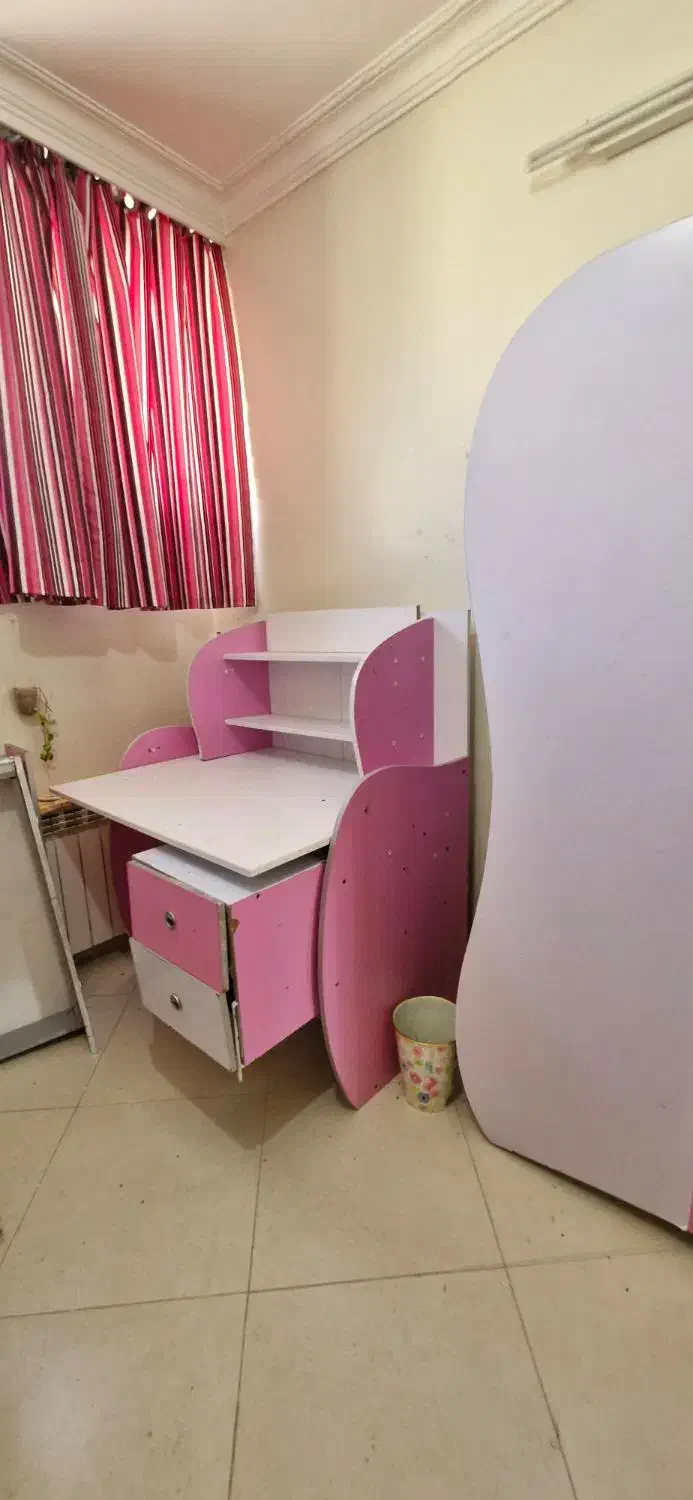 میز تحریر|میز تحریر و کامپیوتر|اصفهان, همدانیان|دیوار