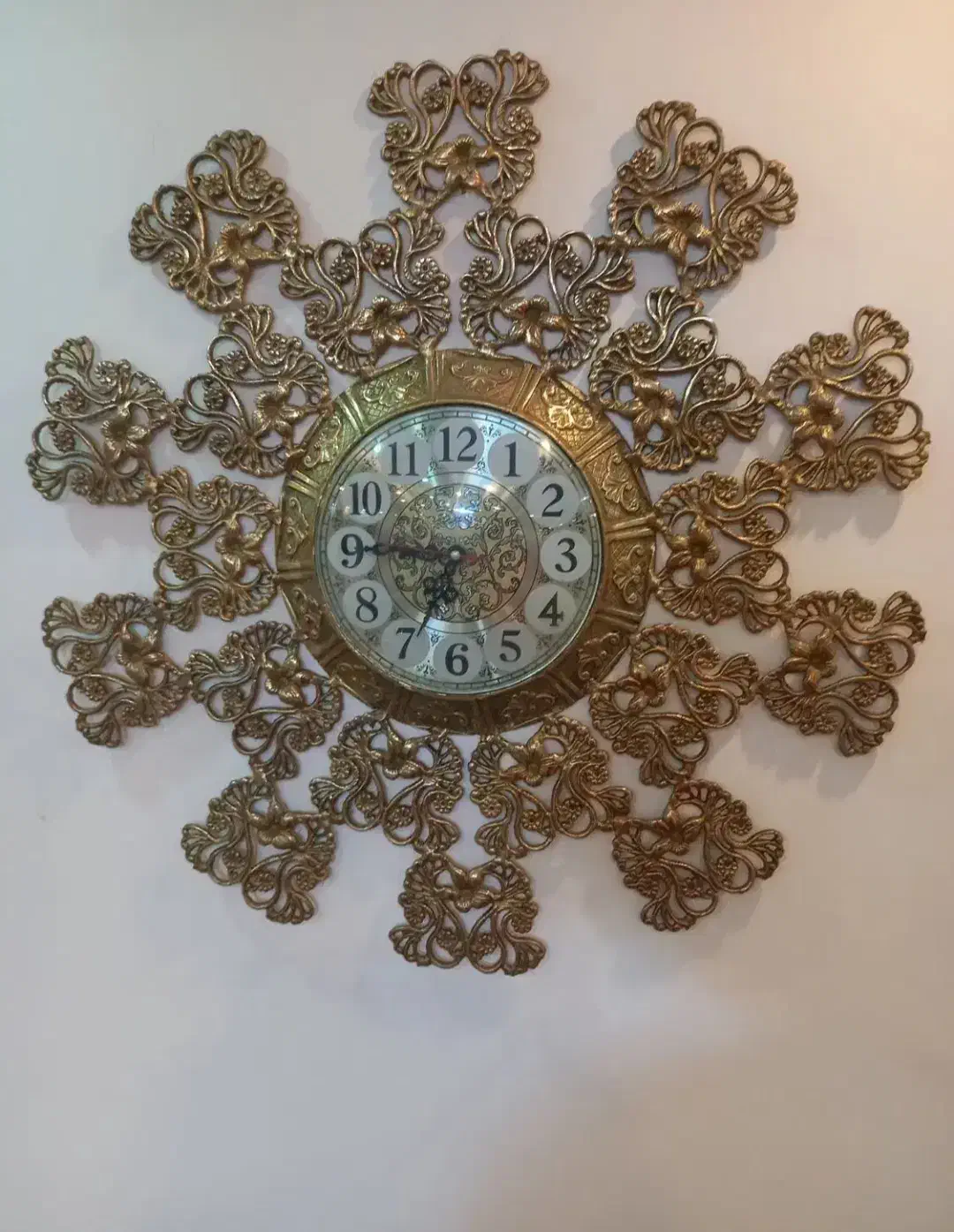 سماور و ساعت برنزی سنگین|صنایع دستی و سایر لوازم تزئینی|هریس, |دیوار
