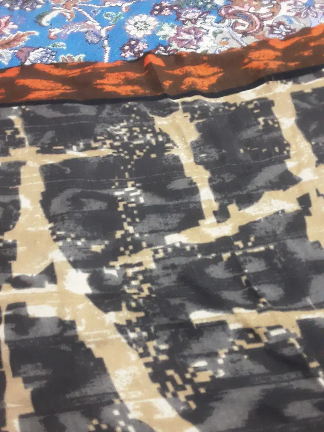 تعدادی شال و روسری|لباس|شاهینشهر, شهرک پردیس|دیوار