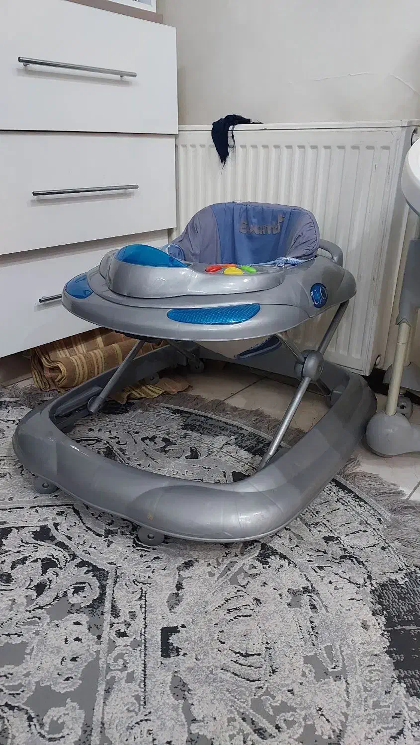 رورک تمیز سالم|تخت و صندلی بچه|تهران, یافت آباد شمالی|دیوار