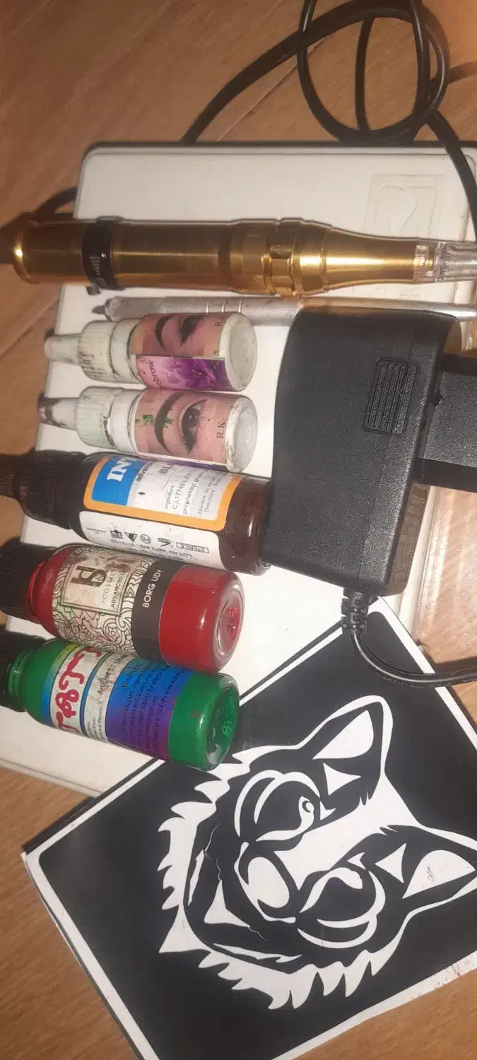 دستگاه تتوآلمانی ابرو صورت لب وبدن۵رنگ اصلی|آرایشگاه و سالن‌های زیبایی|بم, |دیوار