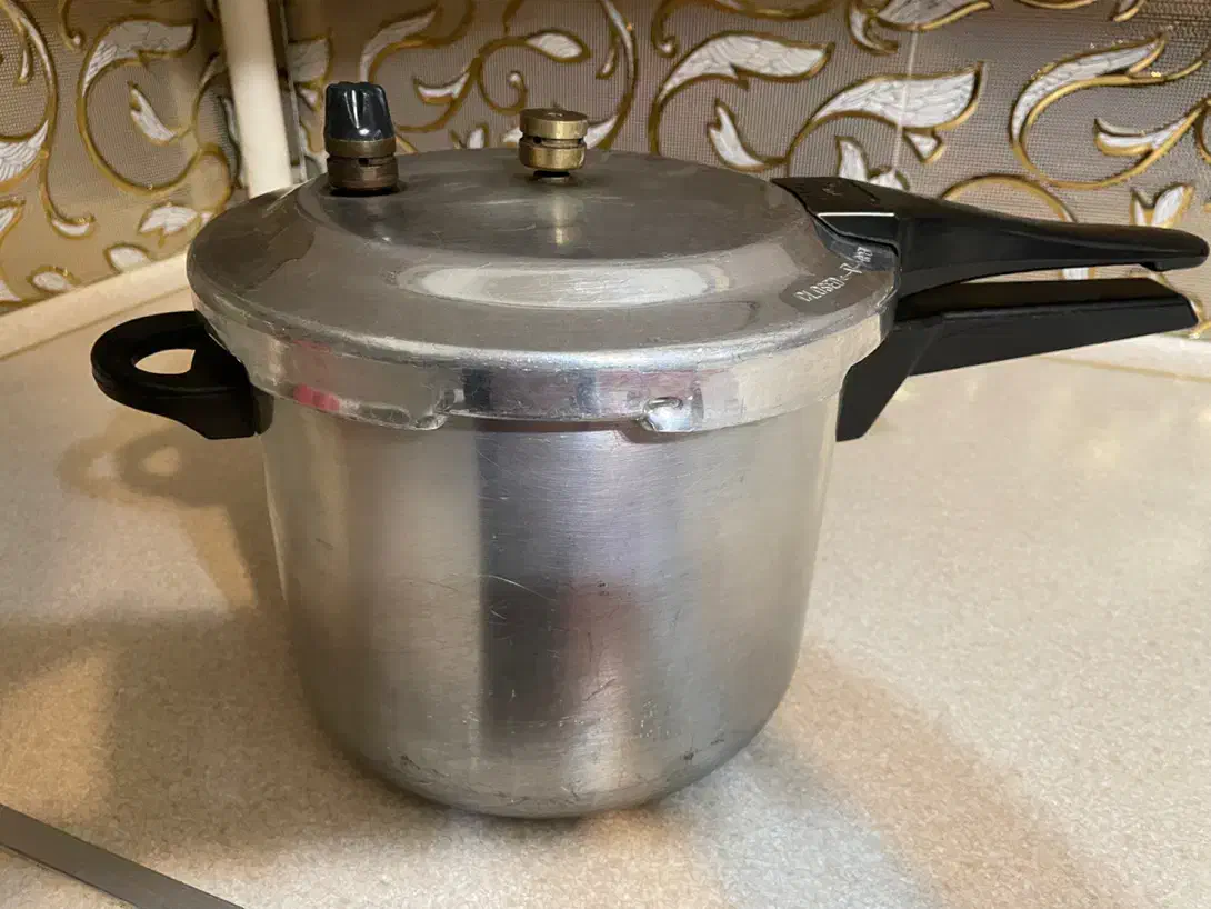 زودپز|ظروف پخت‌وپز|تبریز, |دیوار