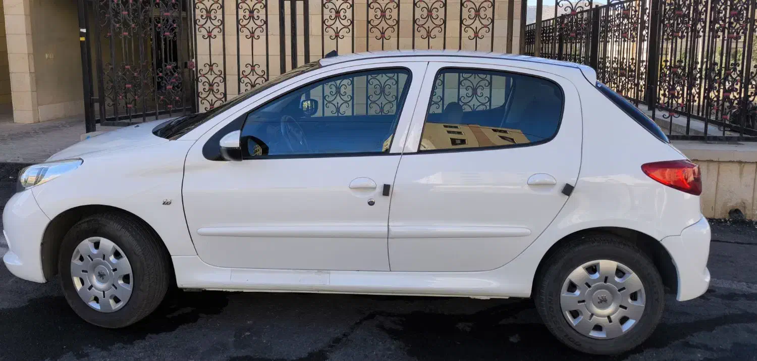 207 tu5 فابریک سقف فلزی مدل402 کارکرد 57000|خودرو سواری و وانت|صدرا-فارس, فاز ۱|دیوار