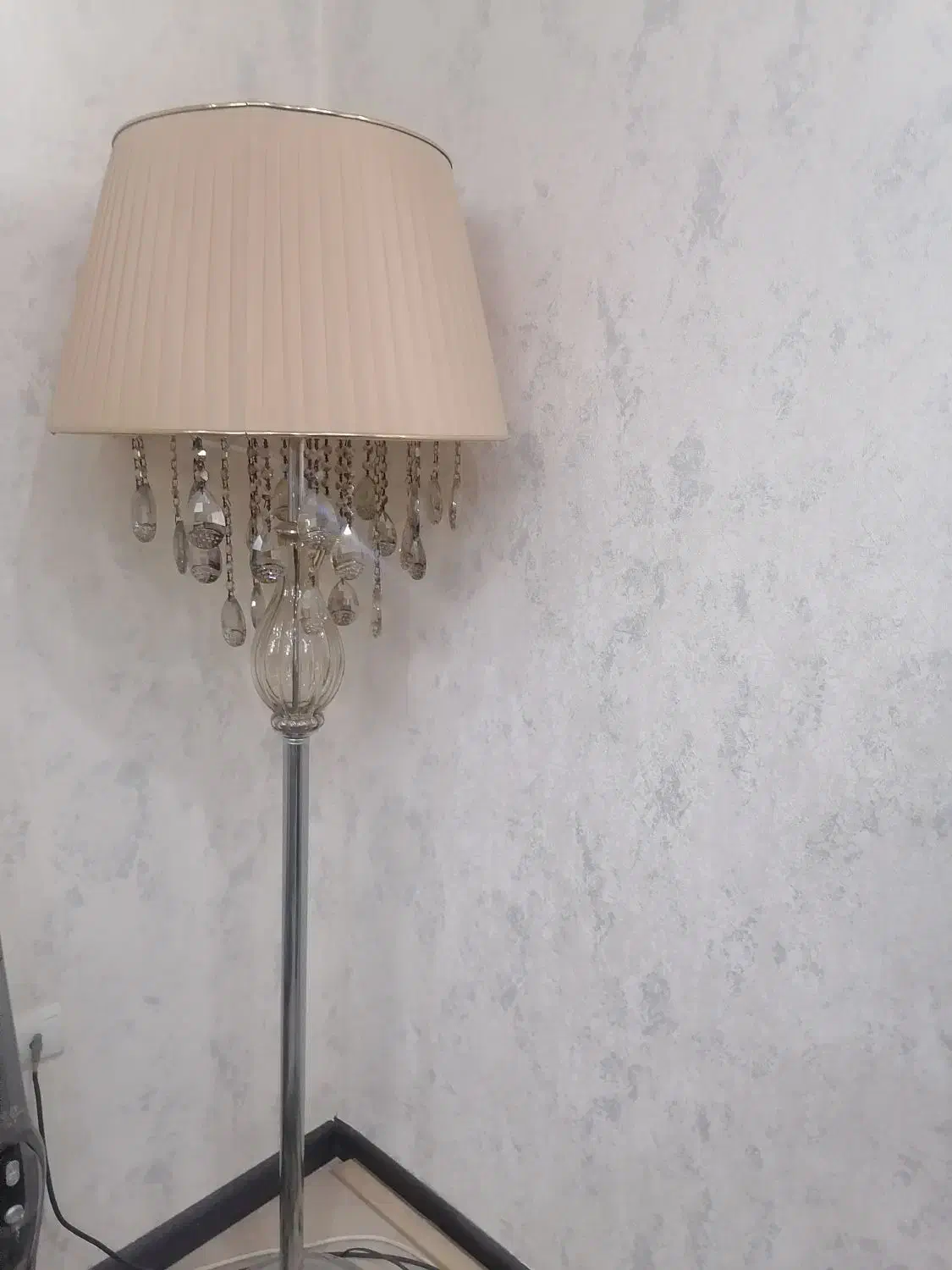 آباژور کنارسالنی|چراغ خواب و آباژور|محمدشهر, سیدآباد|دیوار