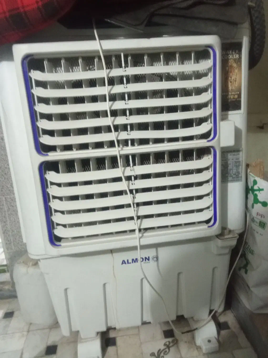 کولرسلوزی‌|کولر آبی|قم, قلعه کامکار|دیوار