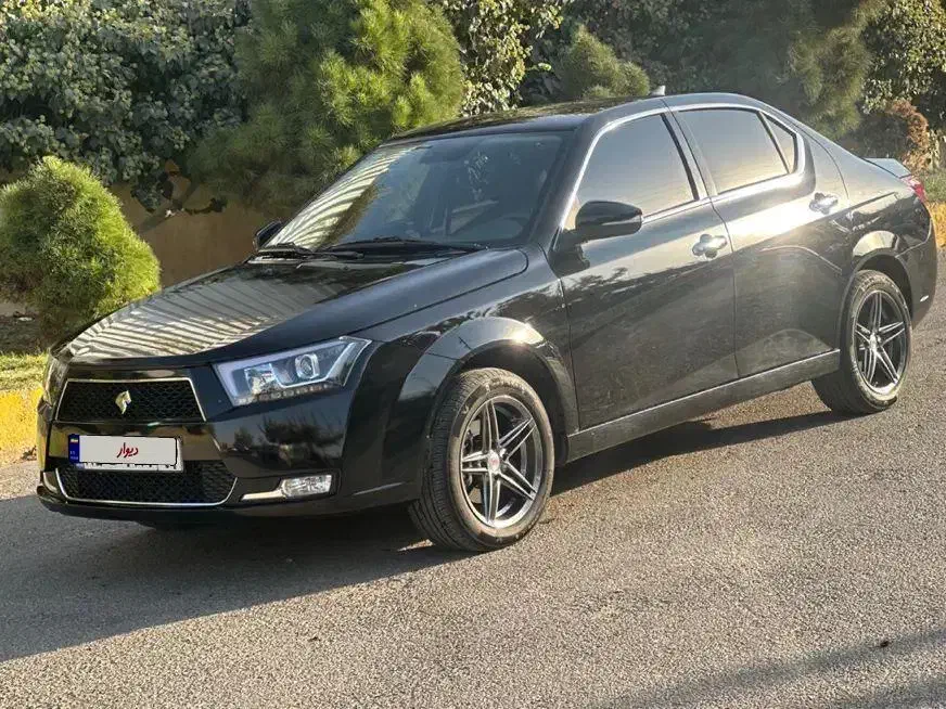 دنا پلاس ۶ دنده خانگی ۴۰۳|خودرو سواری و وانت|شیراز, زرهی|دیوار