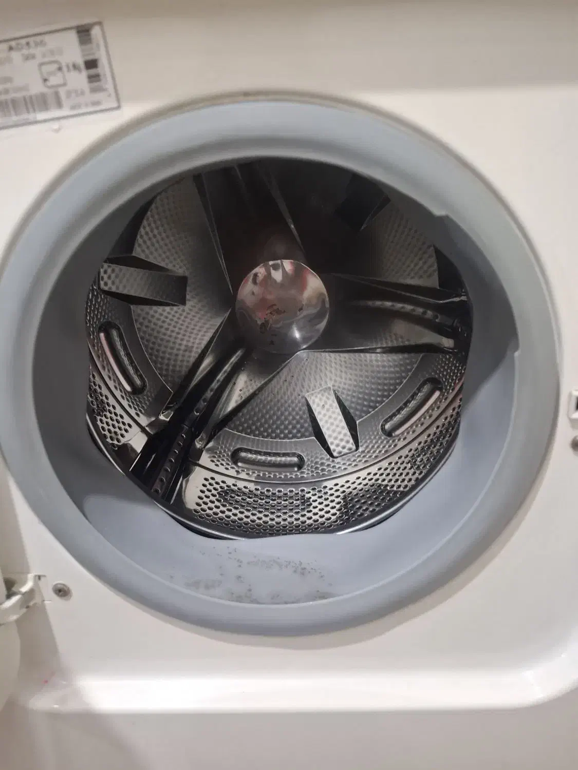 لباسشویی|ماشین لباسشویی و خشککن لباس|نهاوند, |دیوار