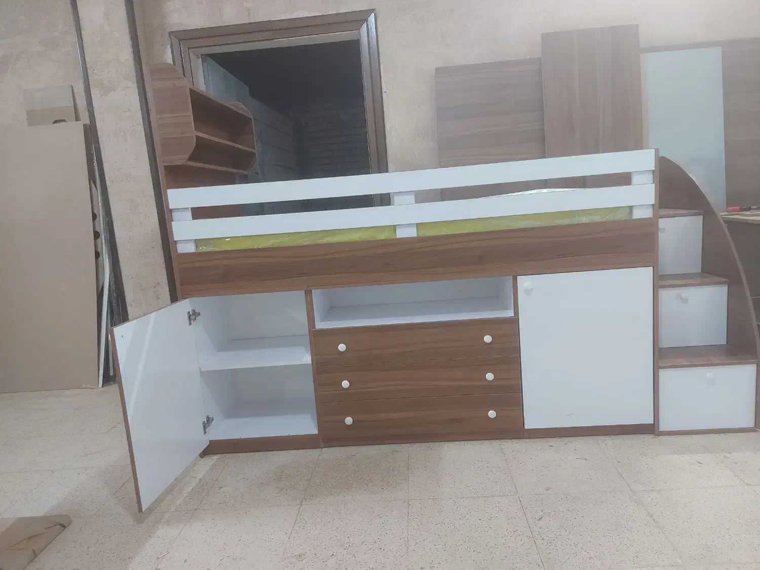 تخت مجموعه دار مدل رویال|تخت و سرویس خواب|برخوار, |دیوار