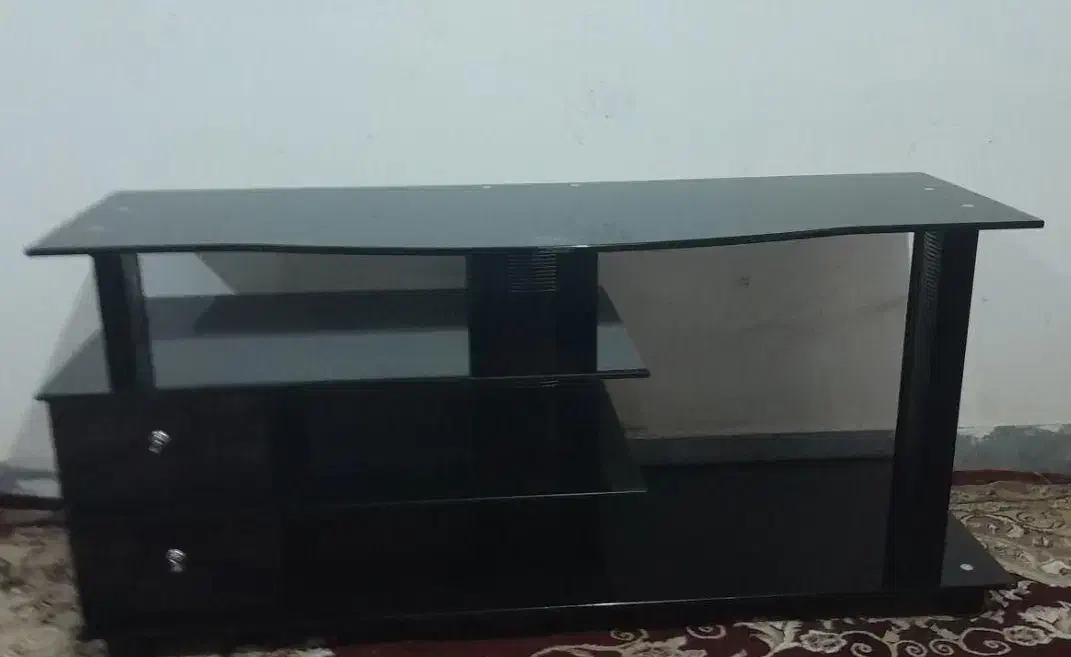 جلو مبلی ومیز تلوزیون|مبلمان خانگی و میز عسلی|آستانه اشرفیه, |دیوار