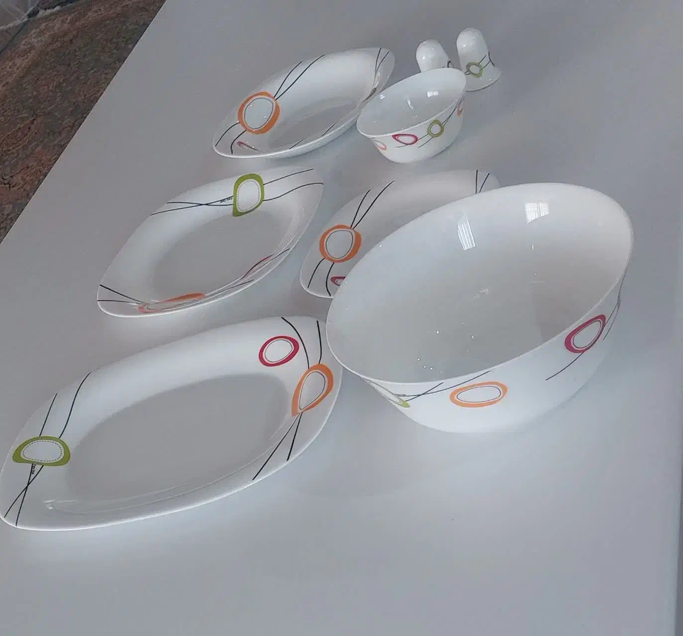 سرویس ۱۸نفره پارس اوپال|ظروف سرو و پذیرایی|هشتگرد, شهرک بعثت|دیوار