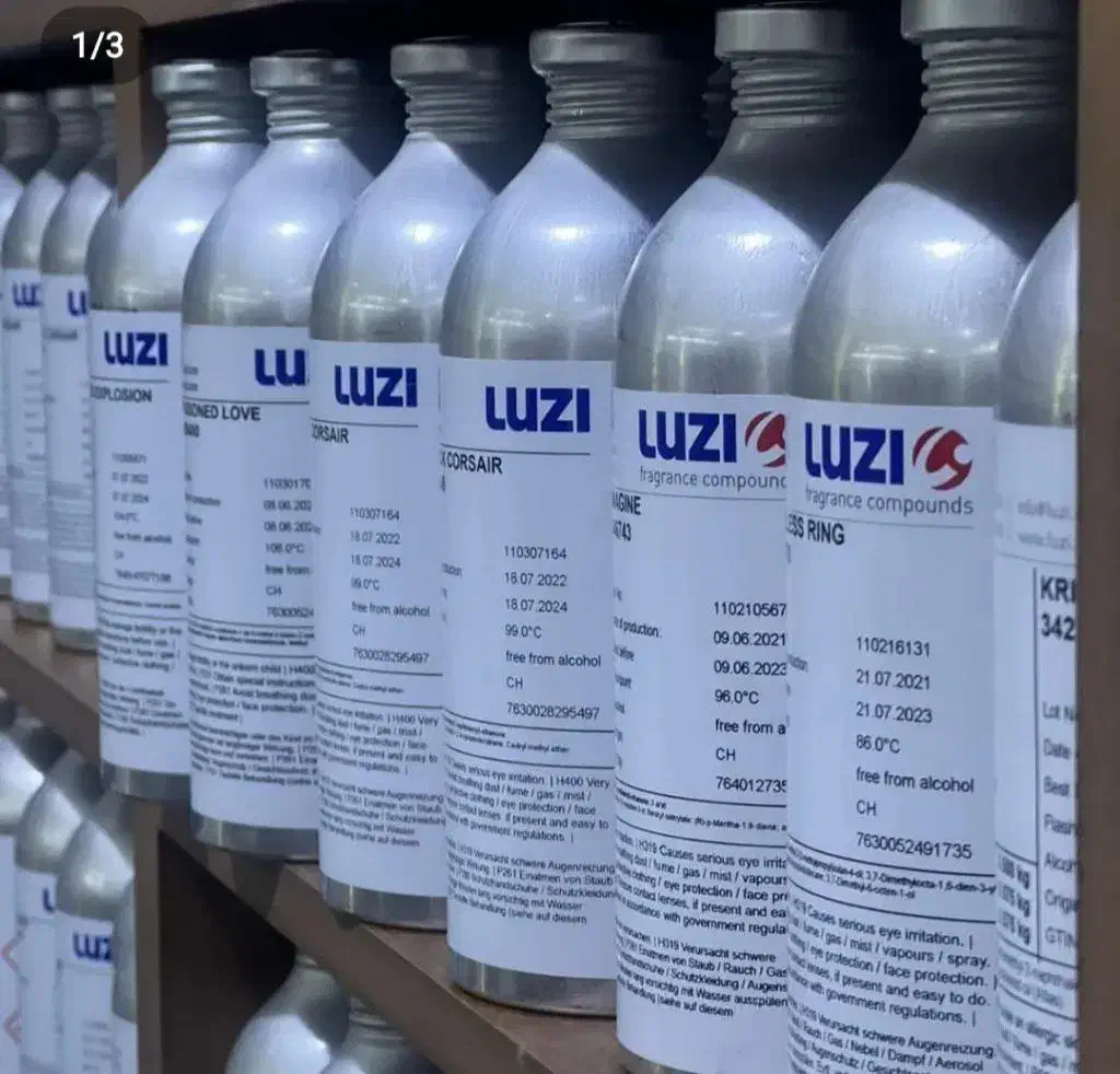 نیازمند فروشنده(خانم)|استخدام خدمات فروشگاه و رستوران|سقز, |دیوار