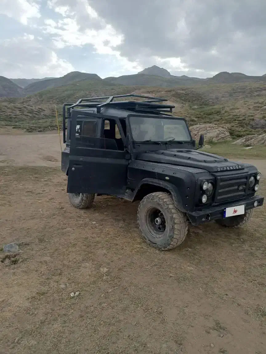 پاژن دیفندر|خودرو کلاسیک|سیلوانه, |دیوار