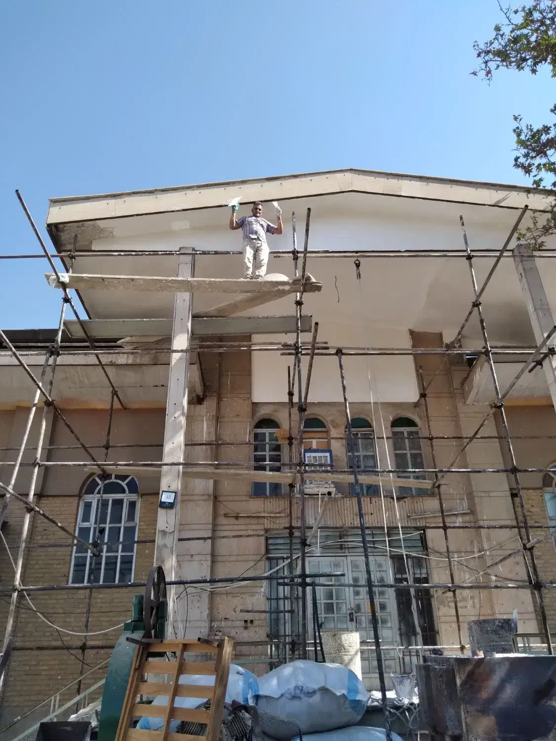 گچکاری وخورده کاری انجام میشود|خدمات پیشه و مهارت|کرج, شهرک صدف|دیوار