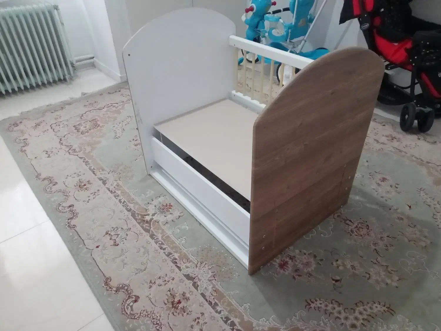 تخت نوزاد|تخت و صندلی بچه|تهران, دهکده المپیک|دیوار