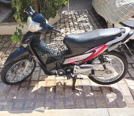 بی کلاچ معاوضه با هوندا200|موتورسیکلت|کرمان, |دیوار