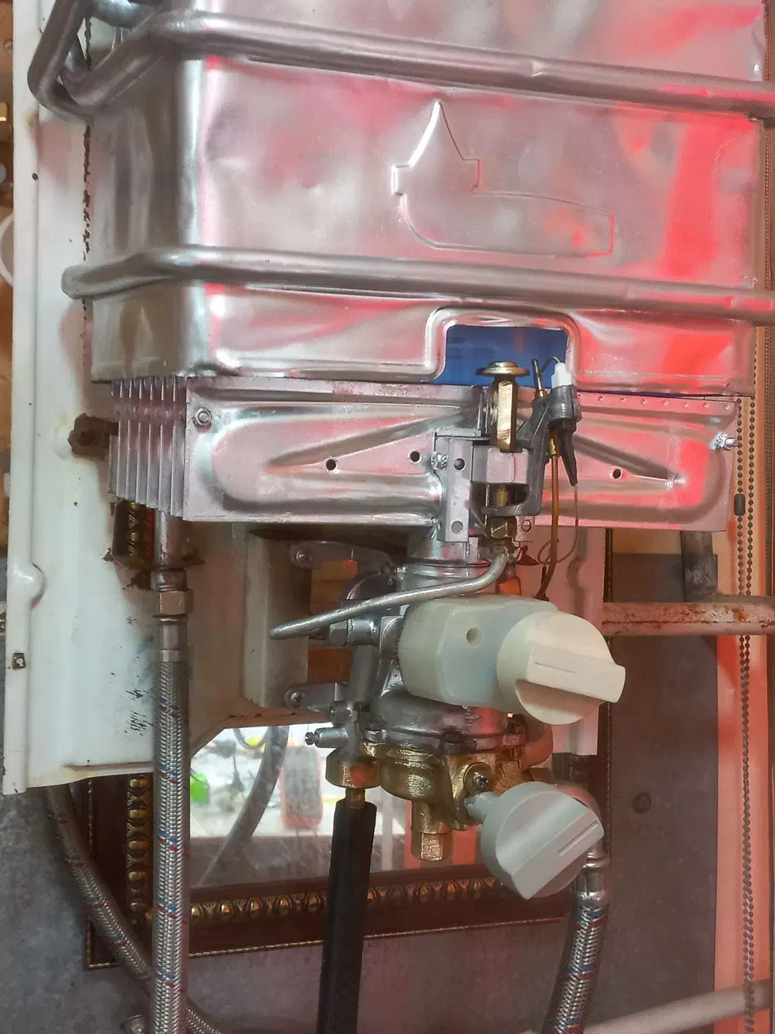 فروش و معاوضه آبگرمکن کارکرده|آبگرمکن، پکیج، شوفاژ|اردبیل, |دیوار