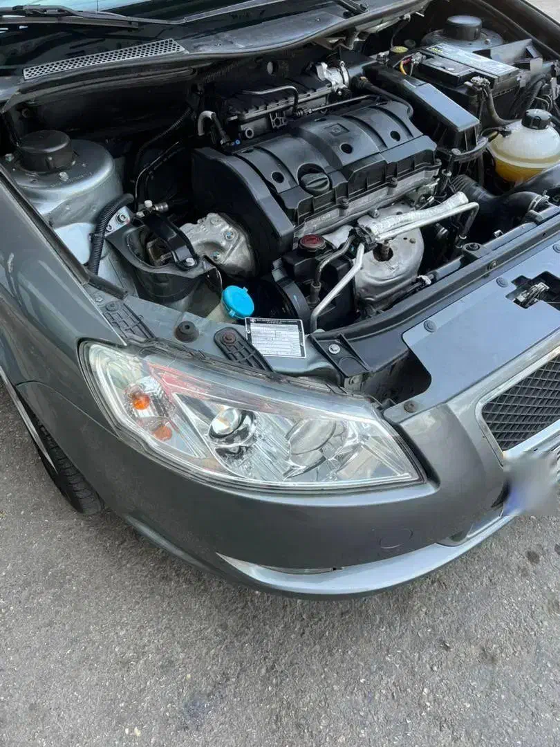 رانا تیوفایو مدل ۹۳ خشک|خودرو سواری و وانت|شیراز, محراب|دیوار