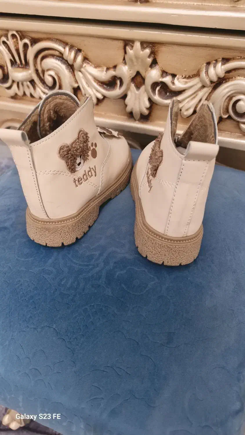 دو عدد کفش زمستانی کودک|کفش و لباس بچه|تهران, والفجر (افسریه)|دیوار