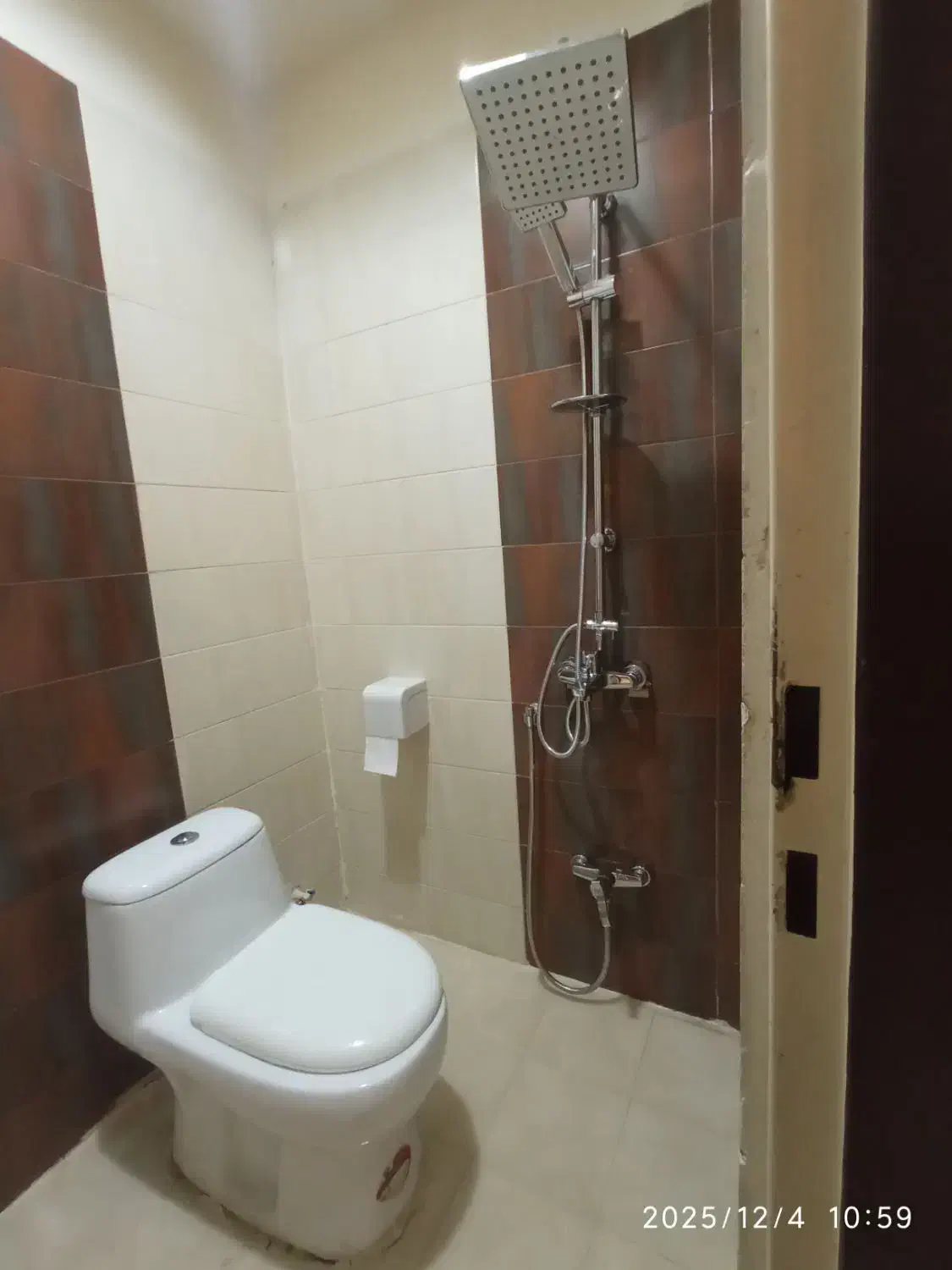 110متر دو خوابه ابن سینا