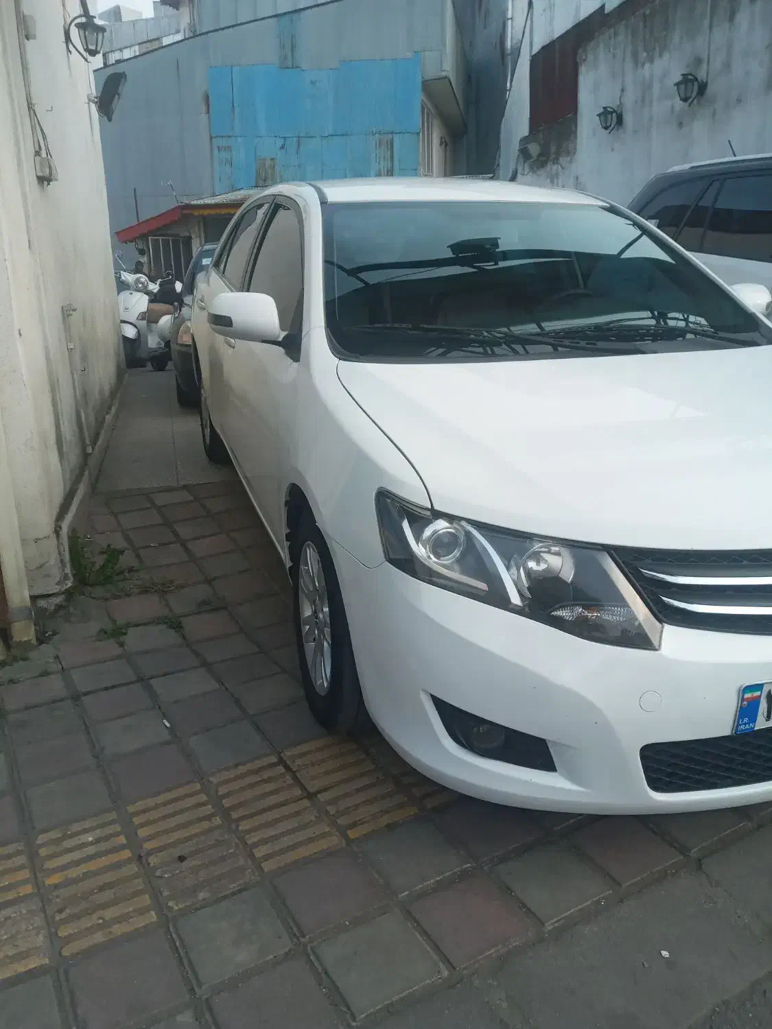 آریو اتومات مدل ۹۶|خودرو سواری و وانت|رشت, یخسازی|دیوار