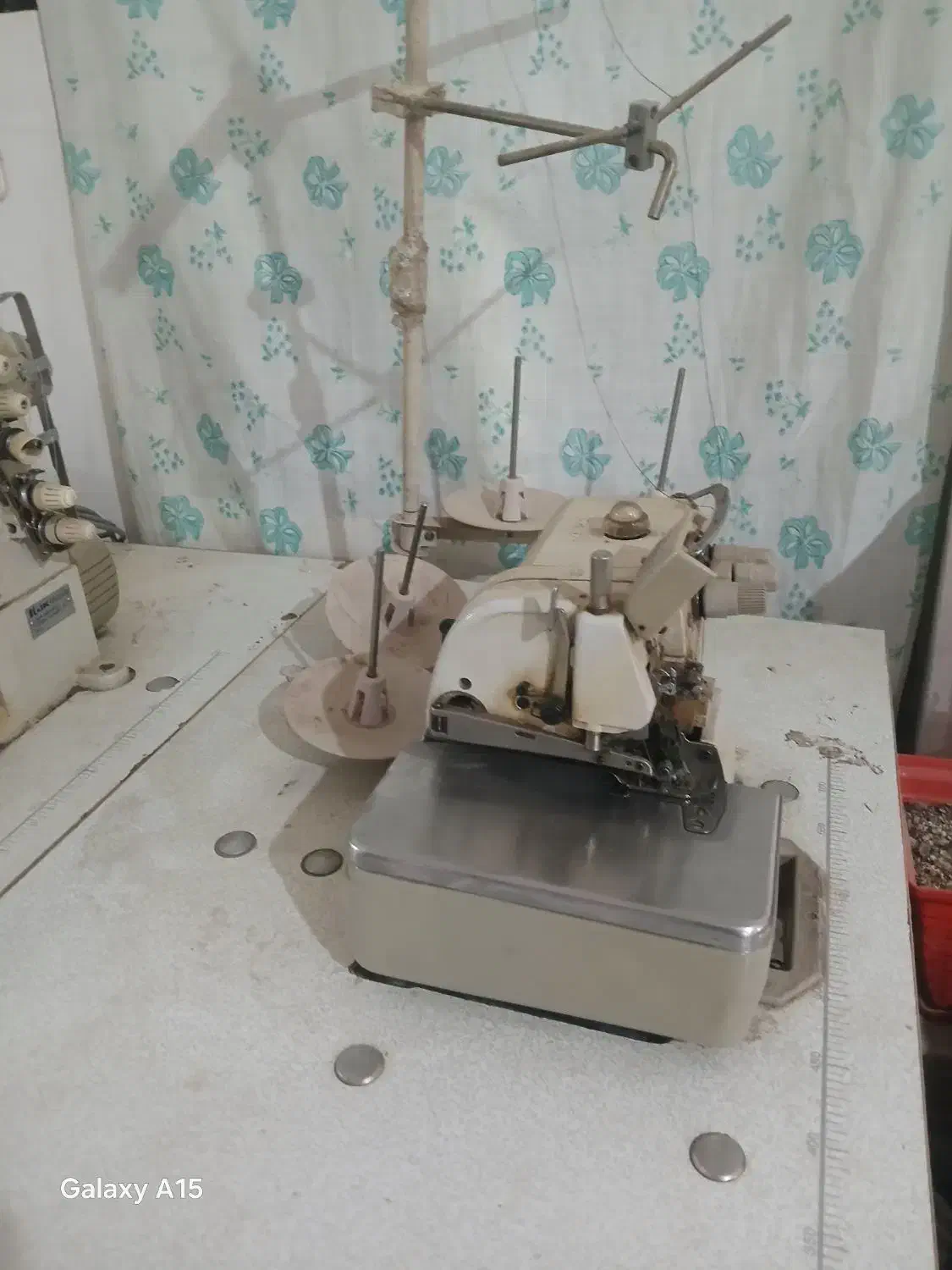 یه میاندوز وزیگزال|چرخ خیاطی و ریسندگی|شازند, |دیوار