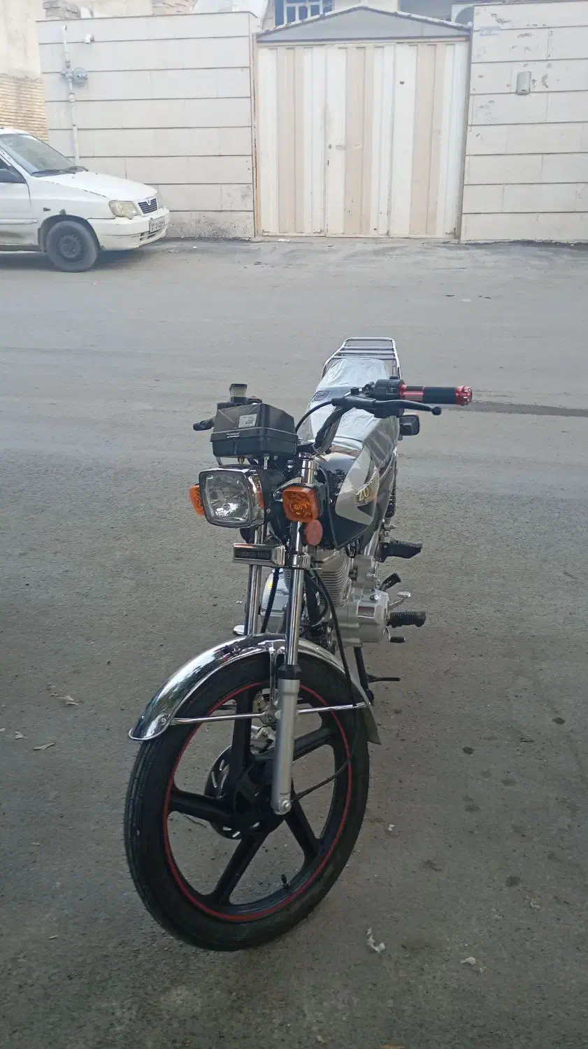 زمرد کویر1404|موتورسیکلت|خرمآباد, |دیوار