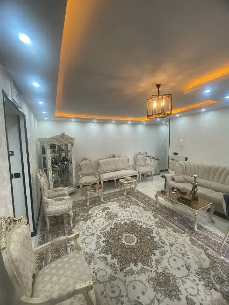 آپارتمان ۸۰ متری فول امکانات فاز ۷|فروش آپارتمان|هشتگرد, شهرک بار و بن|دیوار