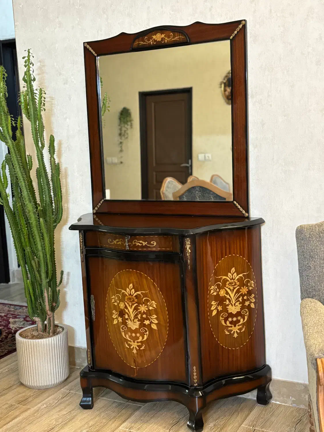 میز کنسول همراه با آینه|بوفه، ویترین، کنسول|قم, پردیسان|دیوار