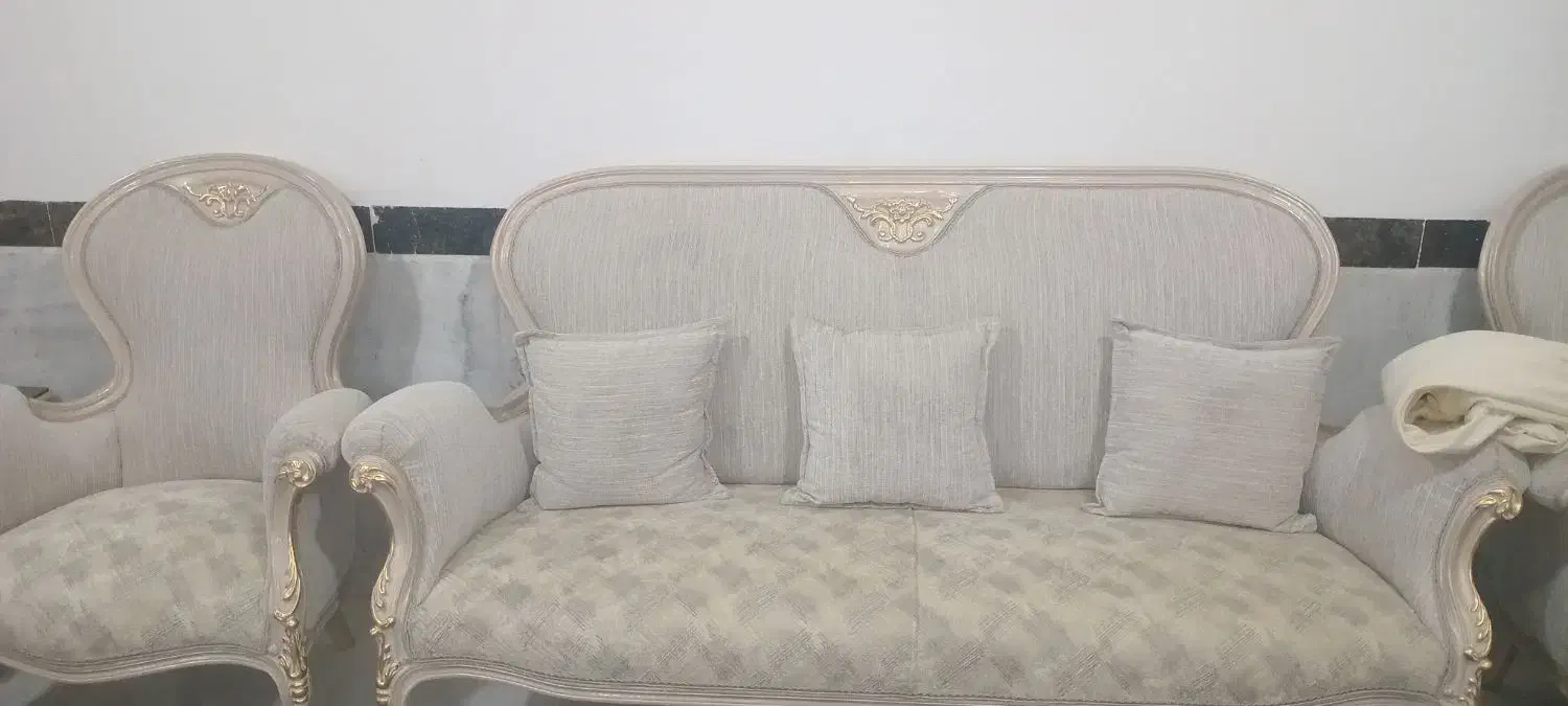 مبل ۹ نفره|مبلمان خانگی و میز عسلی|اسفراین, |دیوار