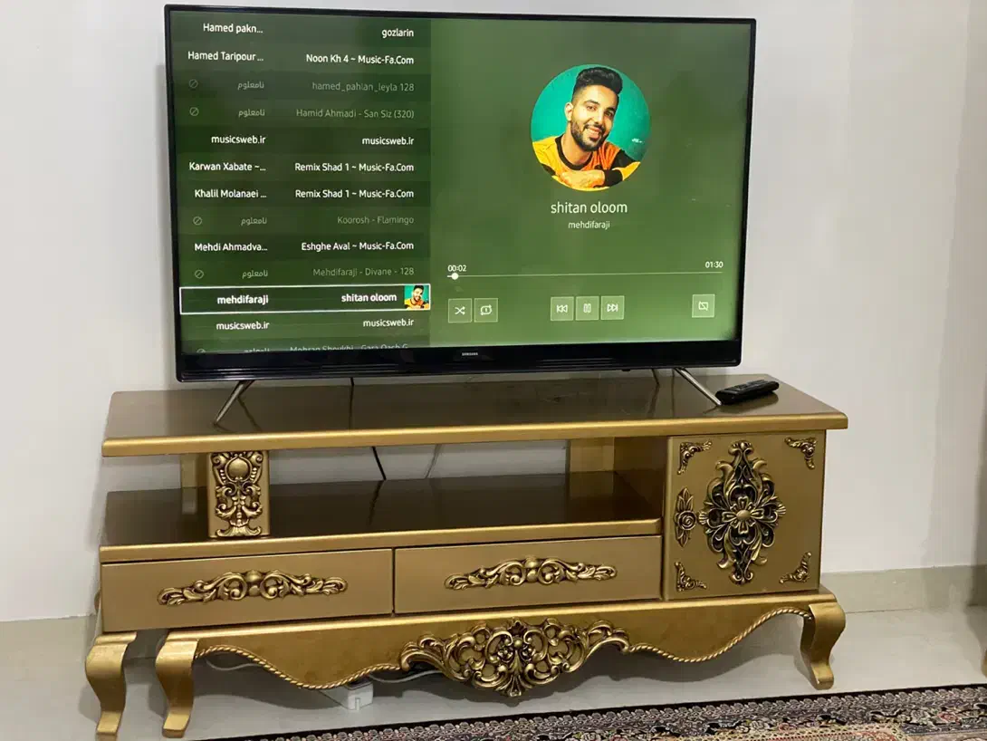 میز تلویزیون در حد نو|میز تلویزیون|قزوین, |دیوار