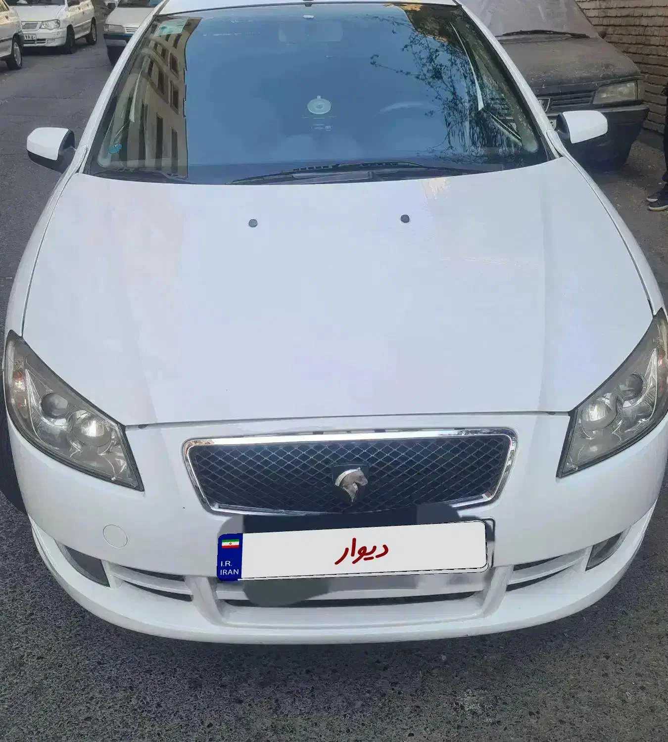 رانا ۹۳ بدون رنگ بدون خط و خش|خودرو سواری و وانت|تهران, هروی|دیوار