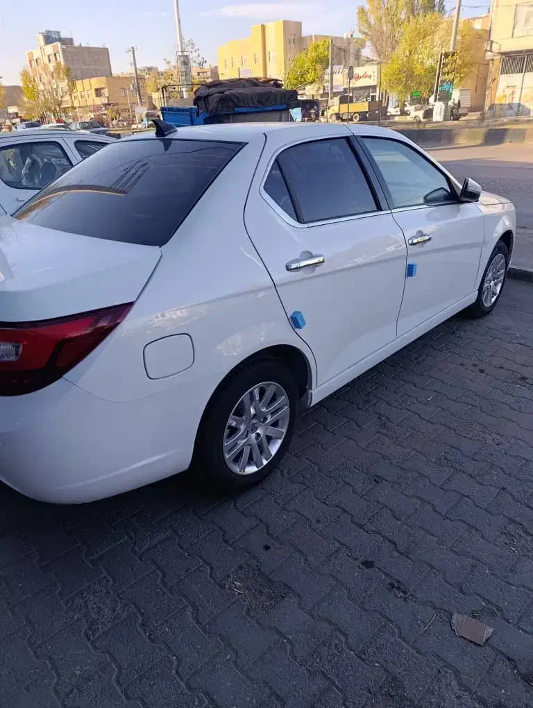 دنا پلاس 6 سرعته مدل 404 خشک|خودرو سواری و وانت|بستان آباد, |دیوار