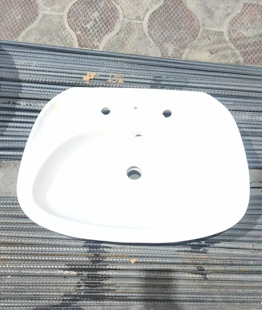 سنگ روشویی دو عدد در حد نو.|لوازم سرویس بهداشتی|شیراز, کوشک میدان|دیوار