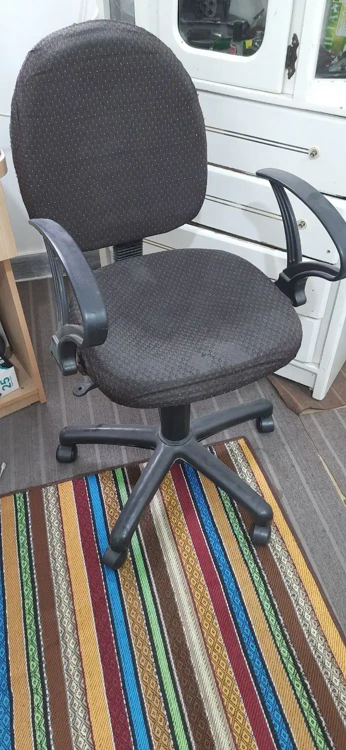 صندلی چرخ دار|صندلی و نیمکت|خان ببین, |دیوار