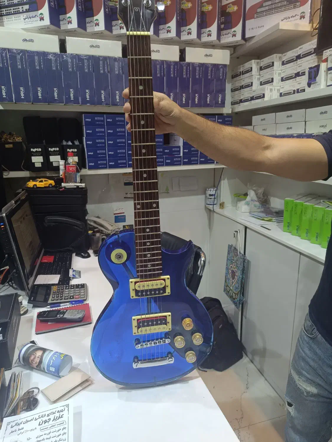 گیتار الکتریک|گیتار، بیس، امپلیفایر|تهران, شیخ هادی|دیوار