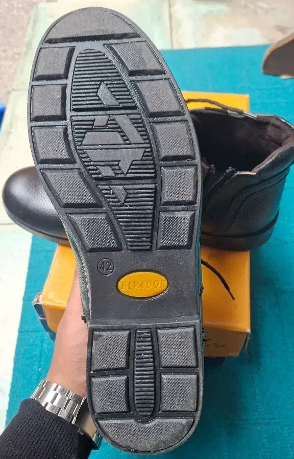 کفش نیم بوت مردانه|کیف، کفش، کمربند|گرگان, |دیوار