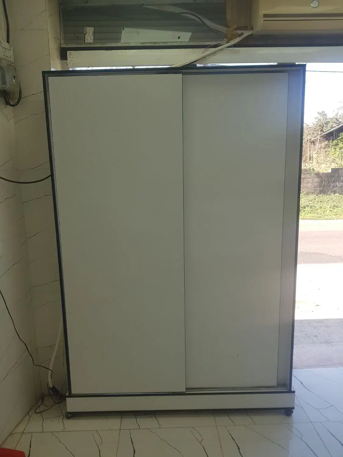 ویترین مغازه|فروشگاه و مغازه|رشت, حومه رشت|دیوار