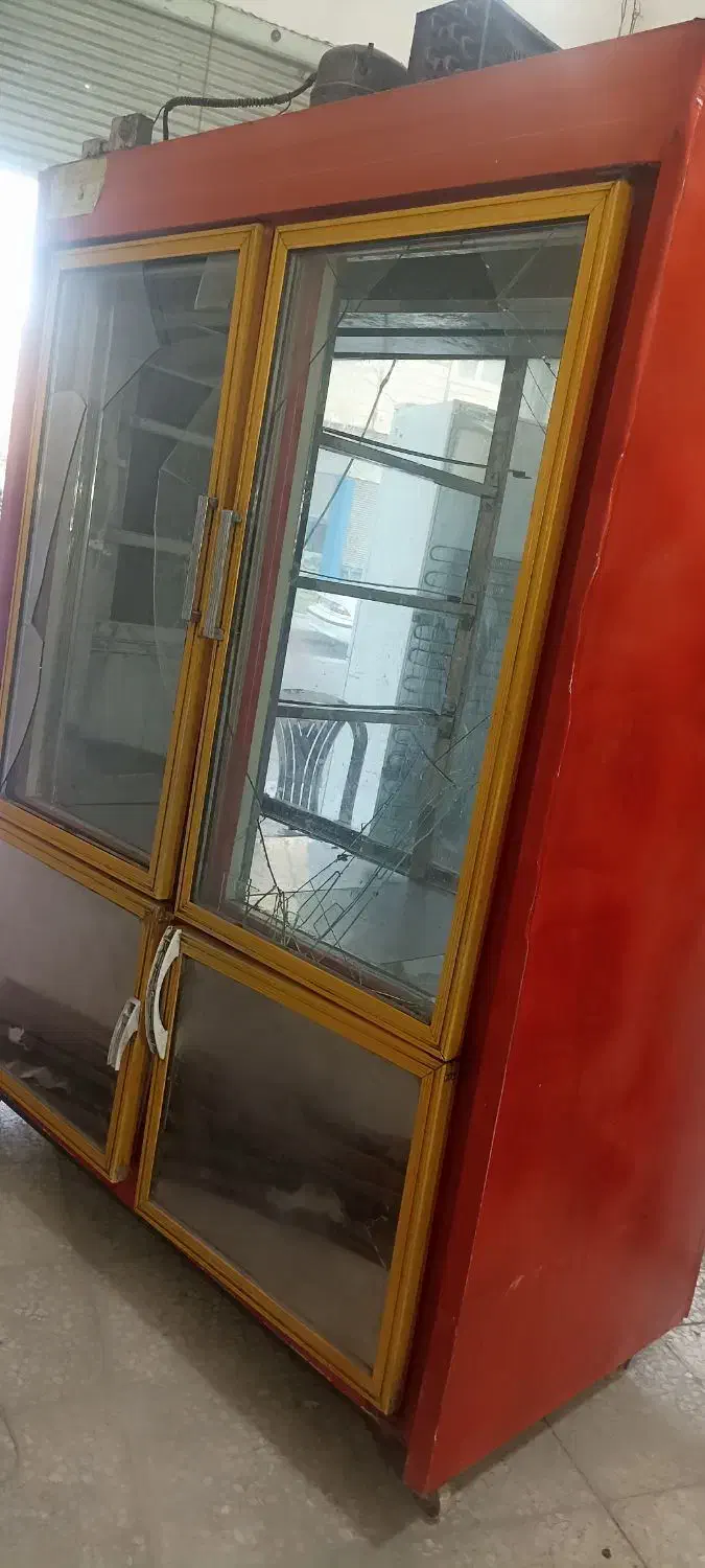 یخچال کبابی و رستورانی جادار سالم|فروشگاه و مغازه|قم, ولیعصر|دیوار