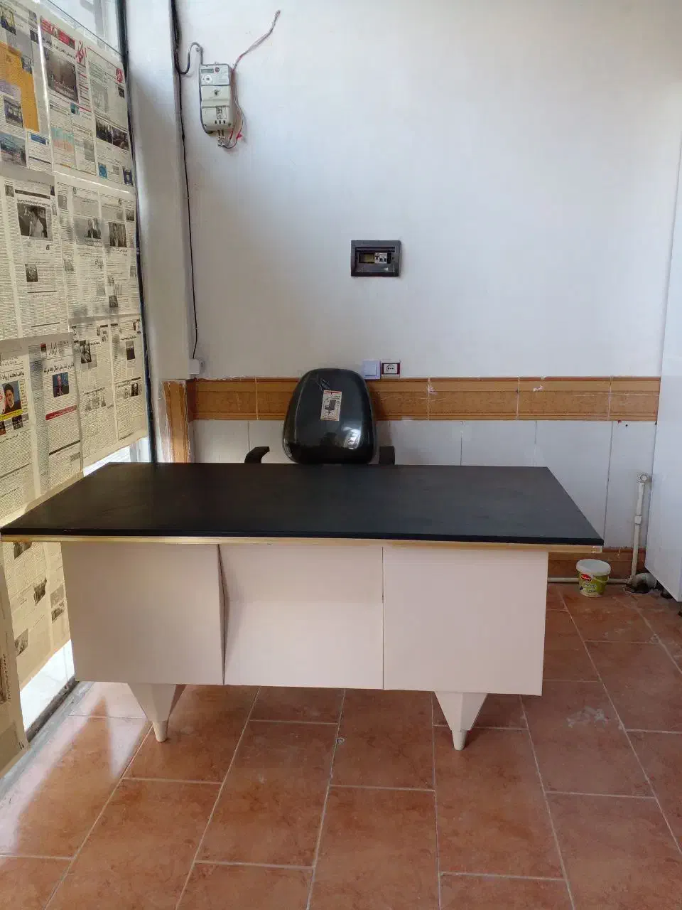 میز|مبلمان اداری|سبزوار, هویزه|دیوار