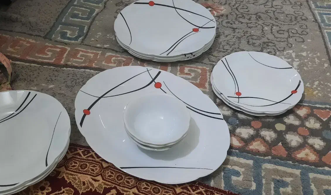 آرکوپال قدیمی بسیار ضخیم|ظروف سرو و پذیرایی|مشهد, چهنو|دیوار