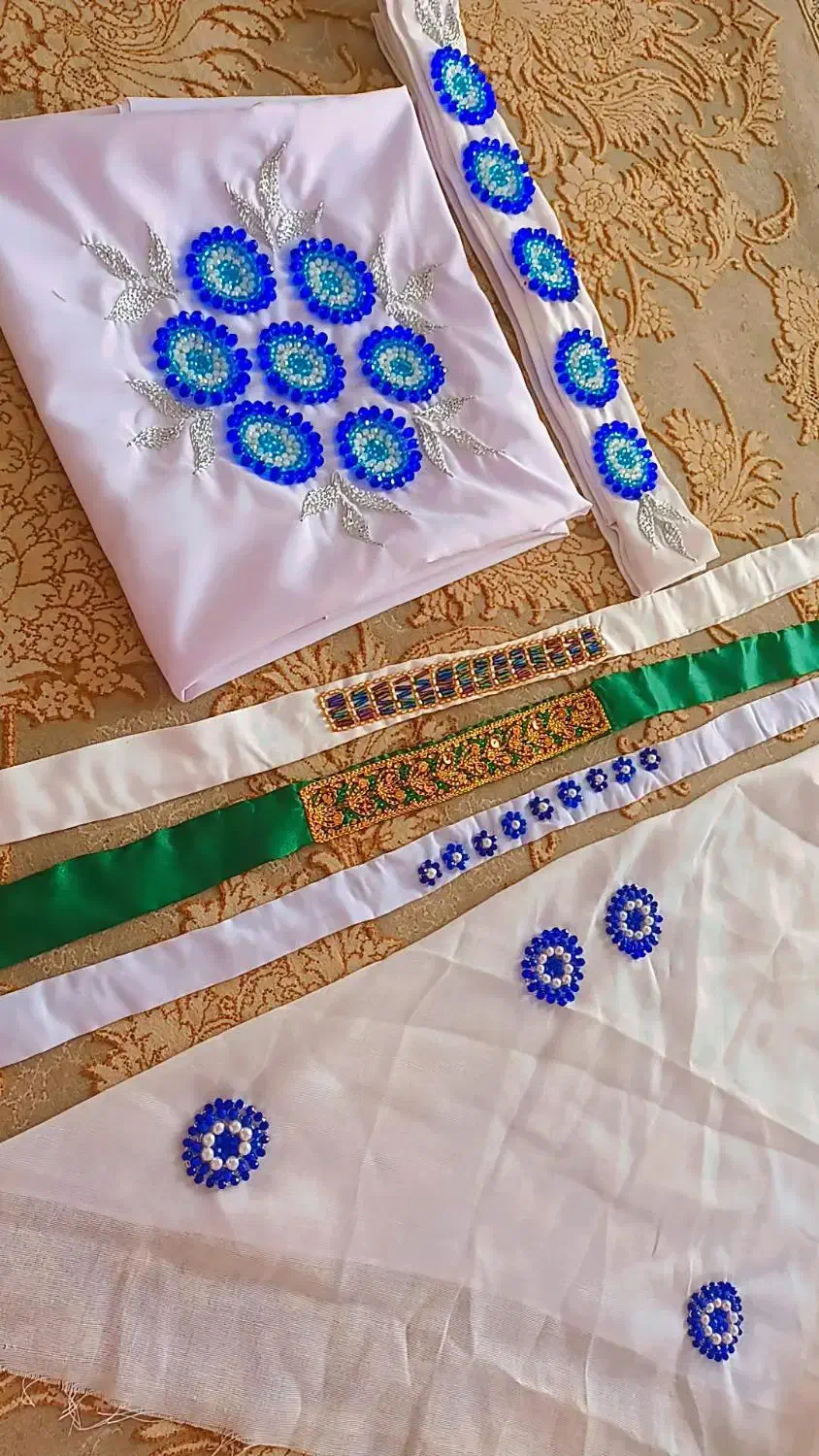 قنداق نوزادی|لباس|یزد, |دیوار