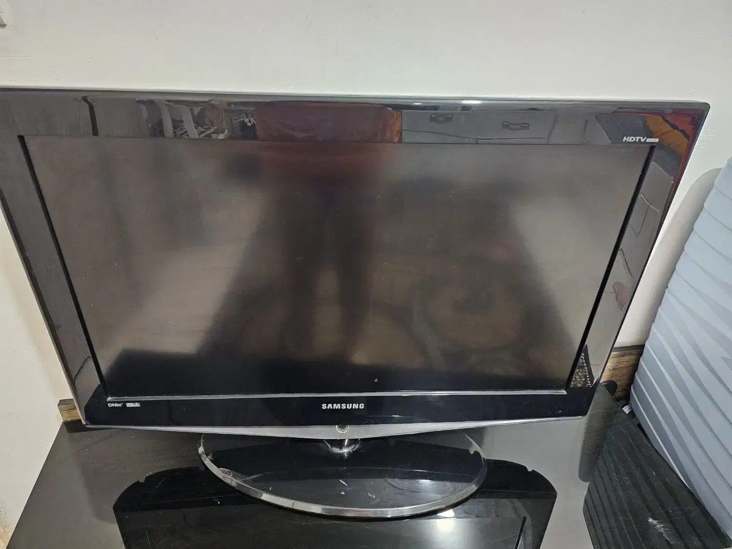 ال سی دی ۳۲ سامسونگ کاملا سالم|تلویزیون و پروژکتور|رشت, پیرکلاچای|دیوار
