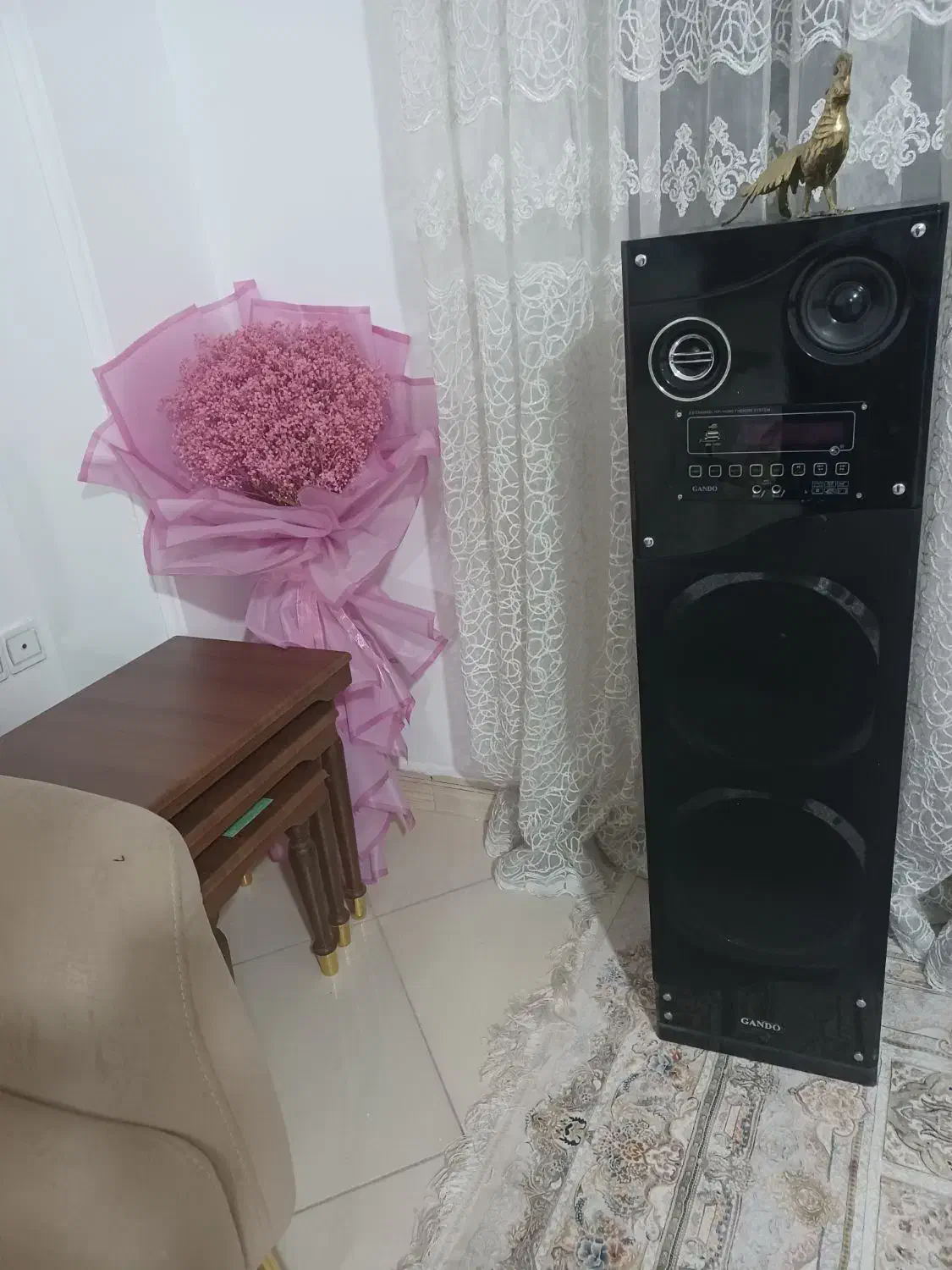 دسته گل|گل مصنوعی|هشتگرد, شهرک بعثت|دیوار