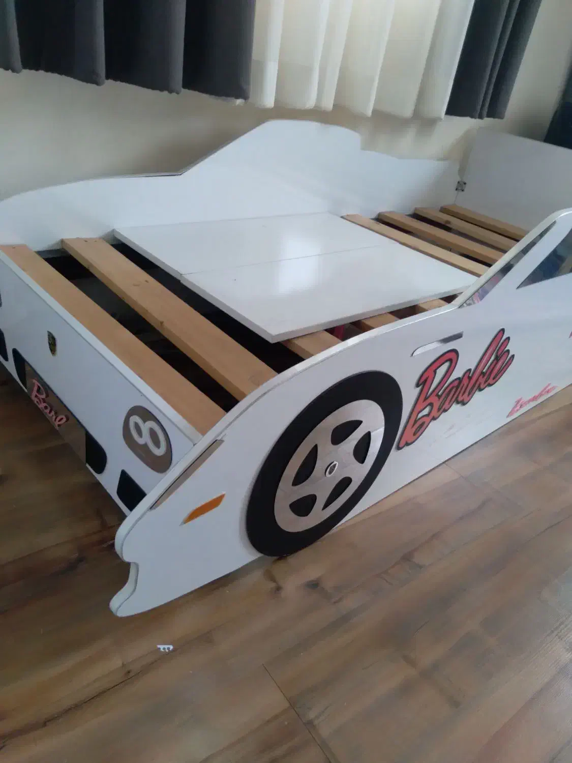 تخت کودک و نوجوان|تخت و صندلی بچه|رشت, استقامت ۱|دیوار