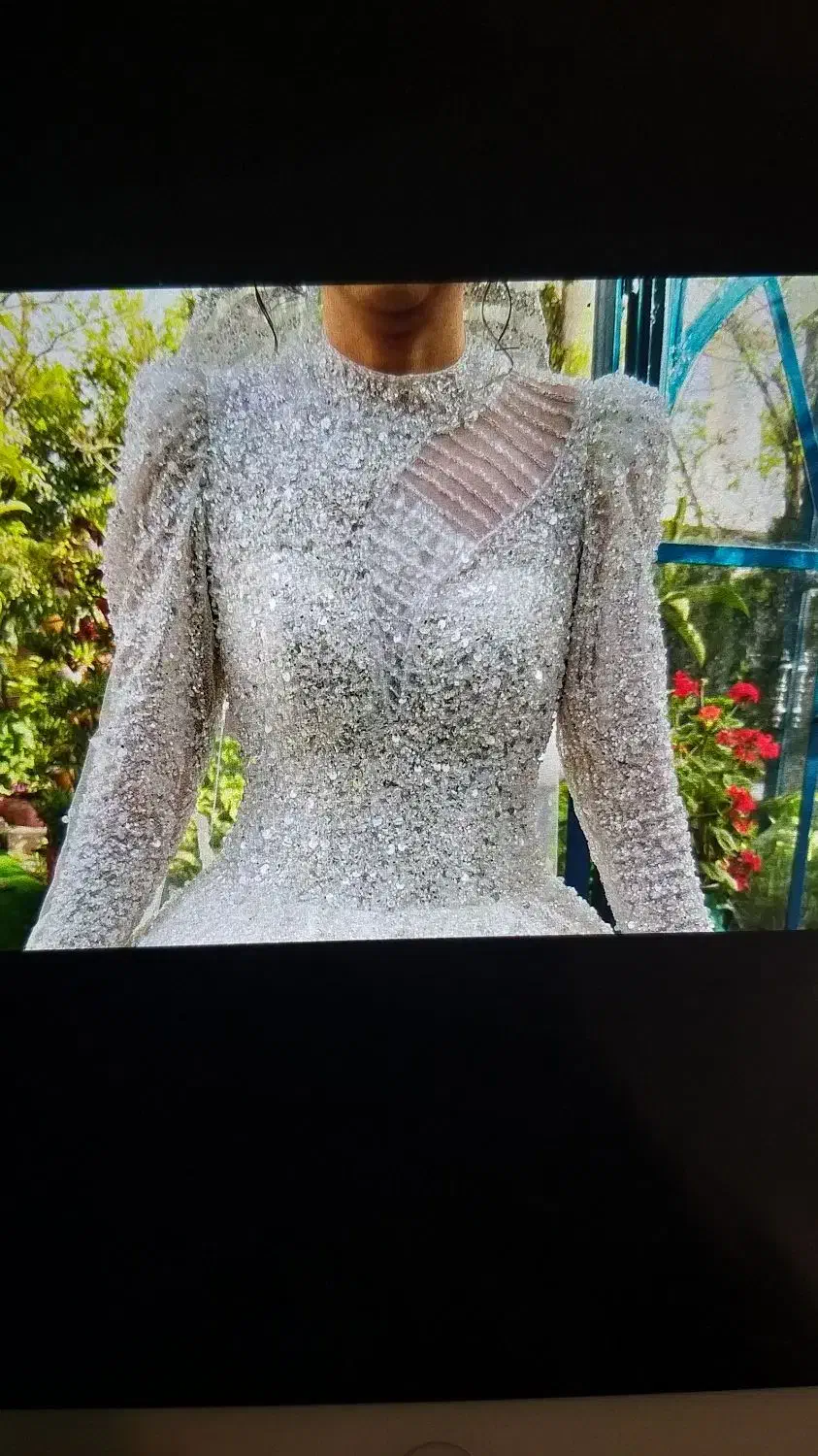 لباس عروس|لباس|شیراز, قصرالدشت|دیوار