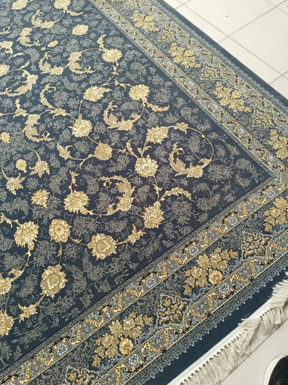 ۴ تخته ۹ متری ۷۰۰شانه تراکم ۲۵۵۰ بازنشده|فرش|کرمانشاه, |دیوار