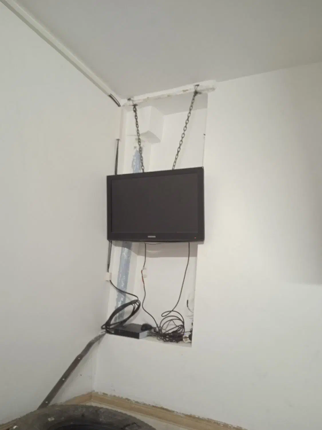 نصاب دوربین، دزدگیر ،سیم کشی،ایفون|خدمات پیشه و مهارت|کرمان, |دیوار