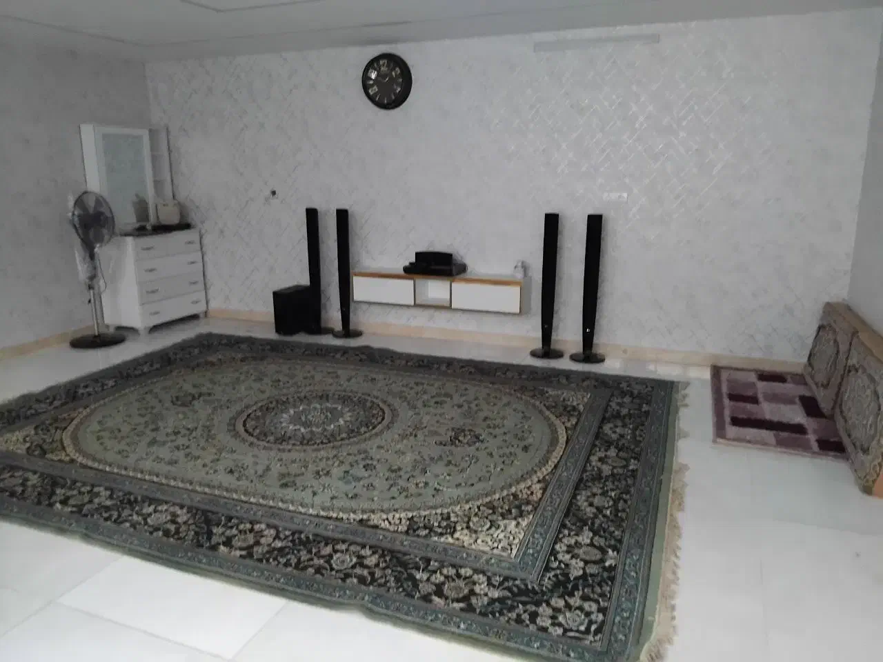 فرش ۱۲ متری ۵۰۰ شونه|فرش|کاشان, رسالت|دیوار